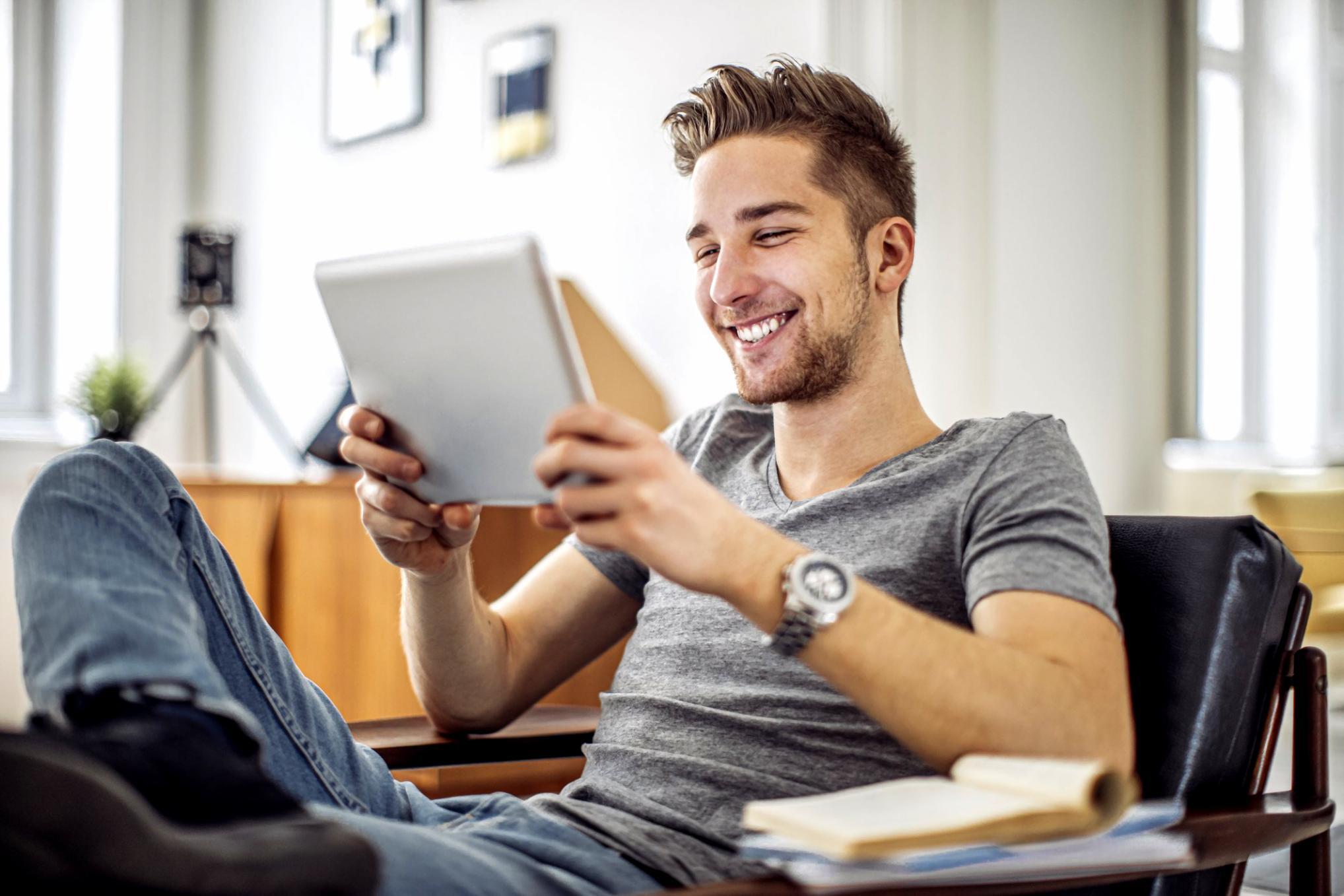 Teilnehmer arbeiten an On-Page Optimierung Projekten